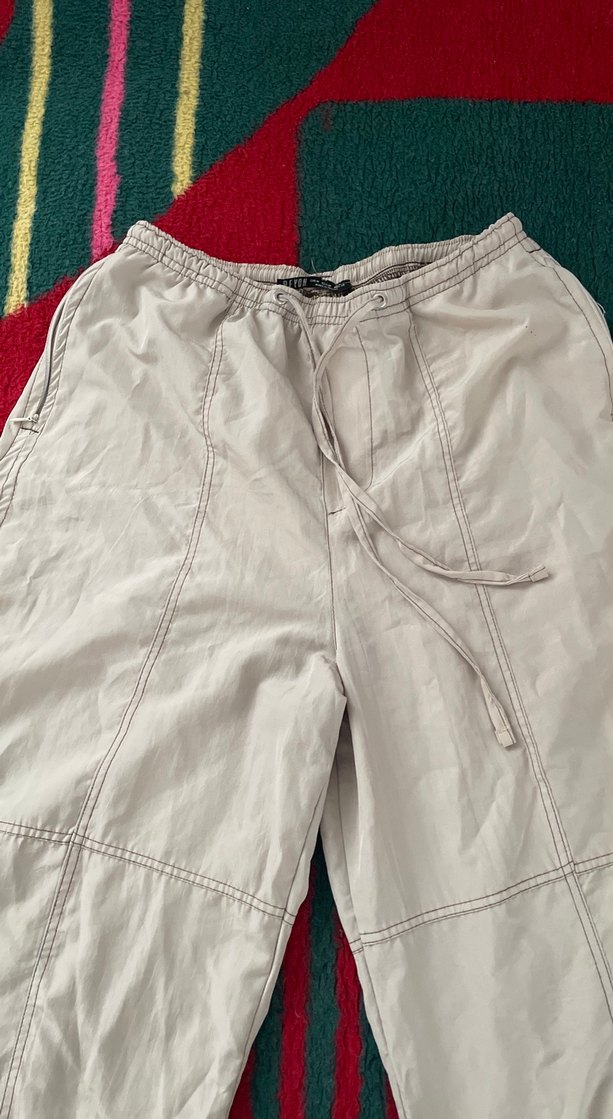 Nakışlı, Pilili, Bej Kadın Kumaş Pantolon - Görsel 2