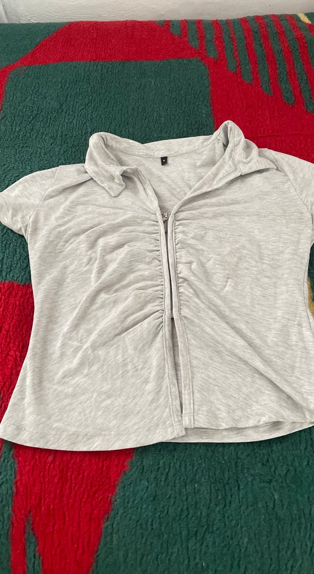 Fermuarlı Gri Keten Kadın Tişört - Görsel 3