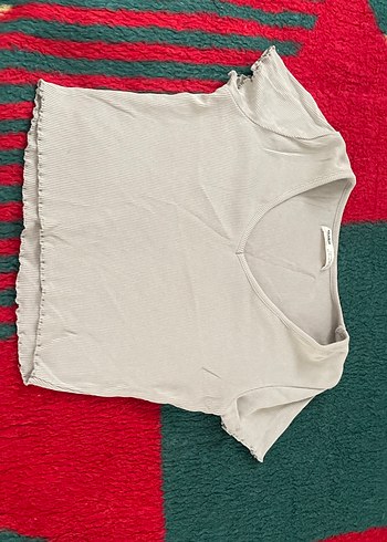 V Yaka Kısa Kollu Gri Kadın Tişört - Görsel 3