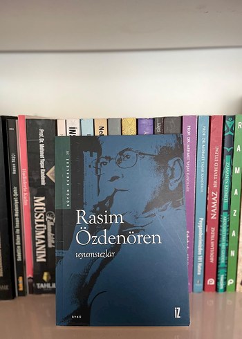Rasim Özdenören - Uyumsuzlar Romanı