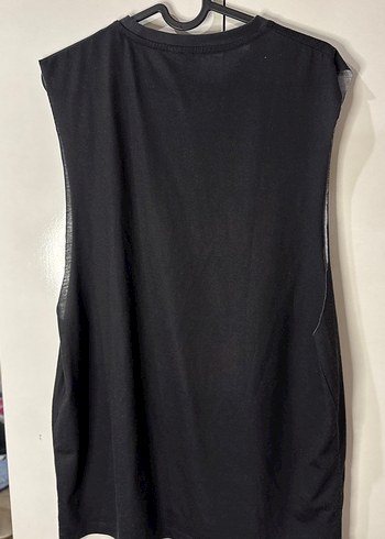 Sıfır kollu spor Tişört - Görsel 2