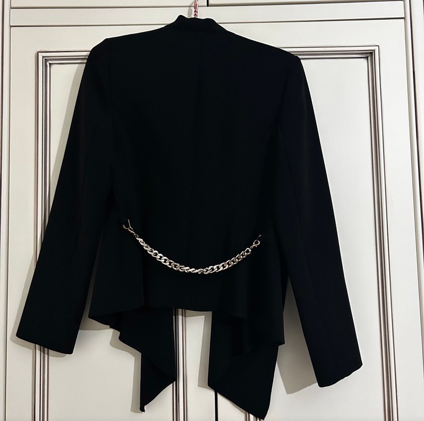 Zincir Detaylı Siyah Kadın Blazer - Görsel 3