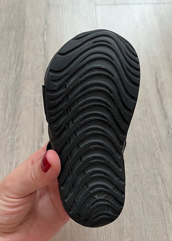 22 Beden siyah Renk Siyah Erkek Çocuk Cırt Cırtlı sandalet