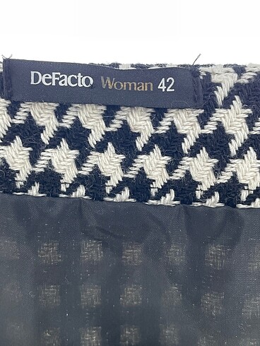 42 Beden çeşitli Renk Defacto Mini Etek %70 İndirimli.
