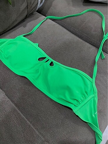 Bikini Üstü