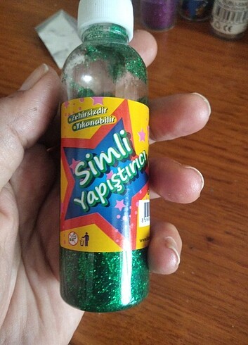 Simli yapıştırıcı 