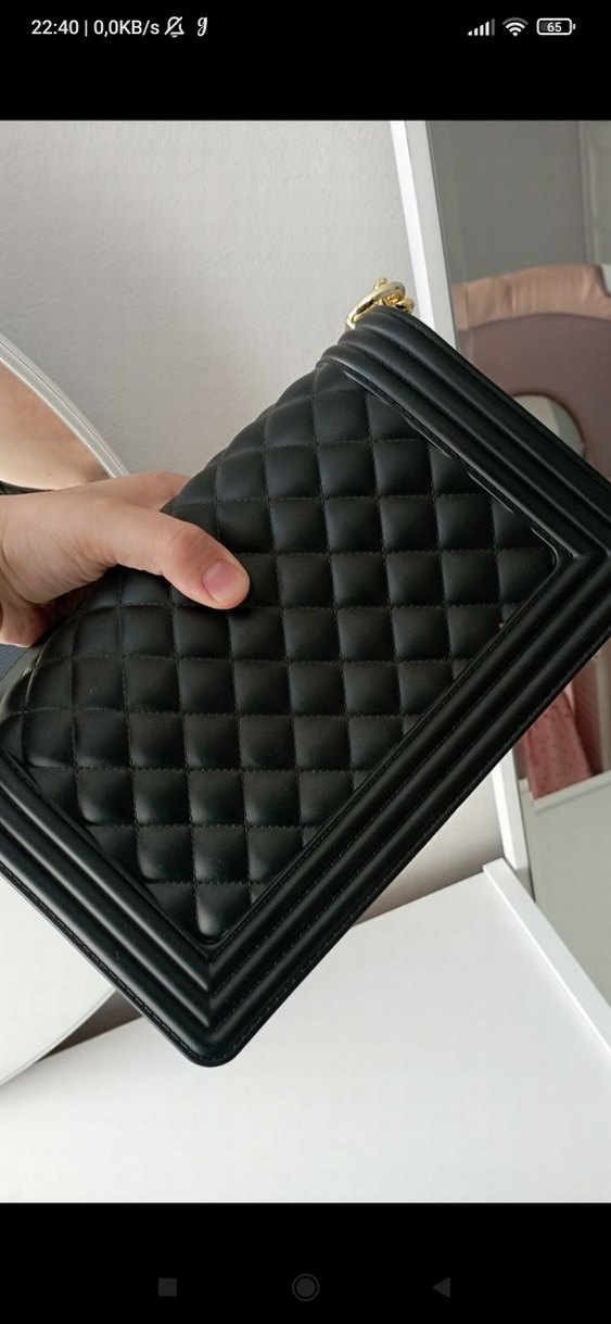 Altın Zincir Detaylı Siyah Deri Çanta - Görsel 3