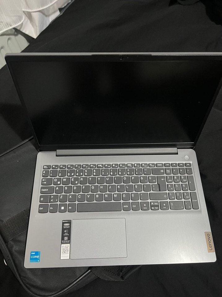 Gri Lenovo Dizüstü Bilgisayar - Görsel 4