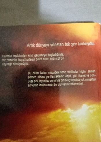 Beden Renk Bir Avuç Toprak - Mindy McGinnis