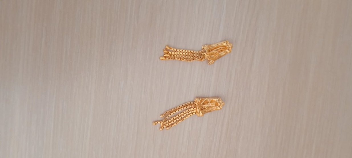 Altın Renk Püsküllü Kadın küpesi - Görsel 2