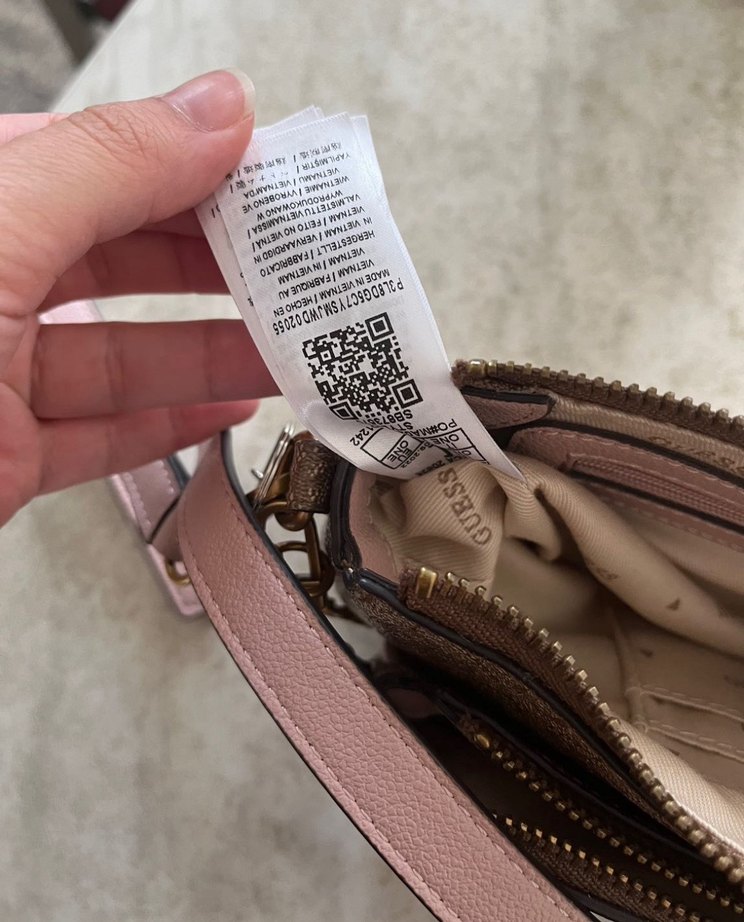 Guess Pembe Zincir Detaylı Deri Kadın Çanta - Görsel 3