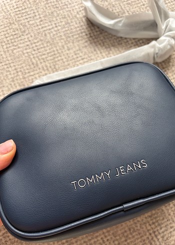 Tommy Jeans Mavi Deri Kadın Çapraz Çanta - Görsel 3