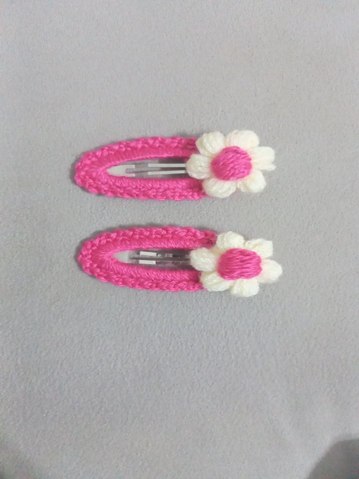 Pembe Örgü Çiçekli Çocuk Toka Seti - Görsel 2