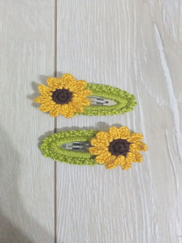 Sarı Çiçekli Örgü Çocuk Toka Seti - Görsel 2