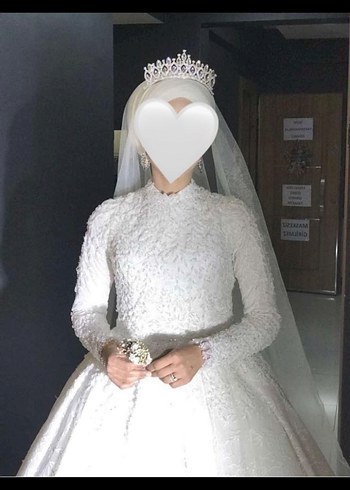 Uzun Kollu Yüksek Yakalı Prenses Gelinlik - Görsel 3