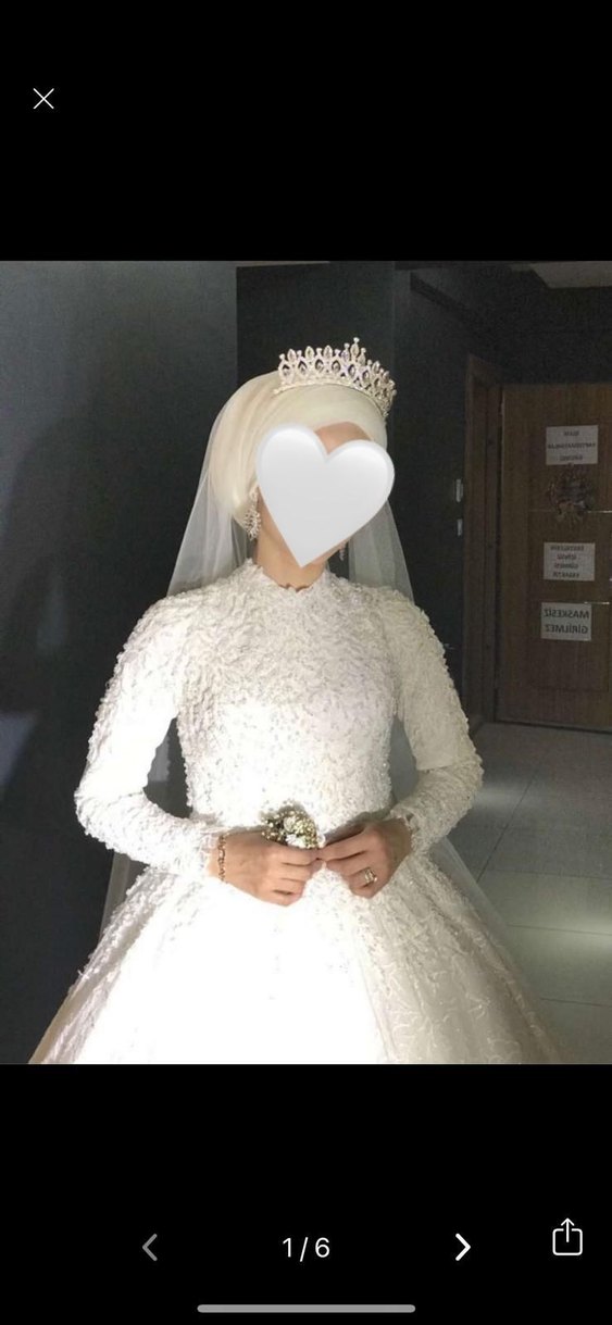 Uzun Kollu Yüksek Yakalı Prenses Gelinlik - Görsel 4