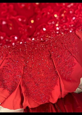 Klasik Kırmızı Uzun Kollu Sade Nişan Elbisesi - Görsel 3