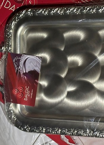 Kırmızı Parlak Metal Tepsi - Görsel 2