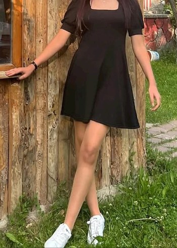 Siyah kare Yakalı Kısa Kollu Midi Elbise - Görsel 2