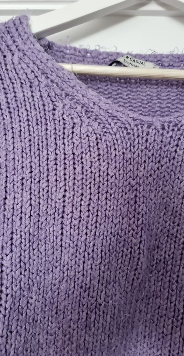 Mor V Yakalı Örgü Kazak - Görsel 2