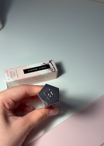 Fenty Beauty Gloss Bomb Lip Gloss 01 - Görsel 2