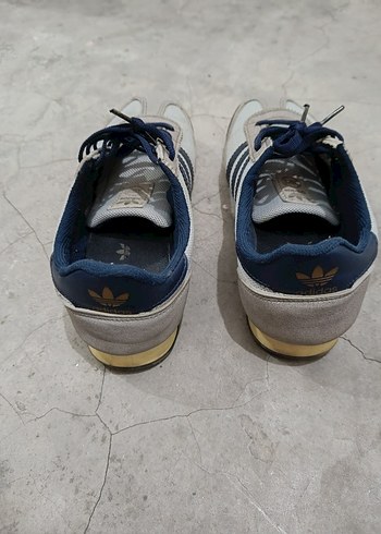 37 Beden gri Renk Gri Beyaz Bağcıklı adidas Spor Ayakkabı 39 no