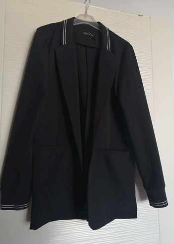 Siyah Düğmeli Kadın Blazer Ceket