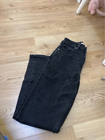 BERSHKA pantolon