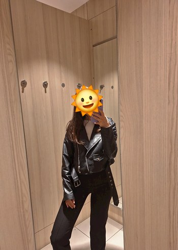 s Beden siyah Renk Kadın Siyah Kemerli Kısa Deri Biker Ceket