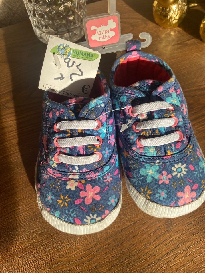 Çiçek Desenli Renkli Kız Çocuk Spor Ayakkabı - Görsel 2