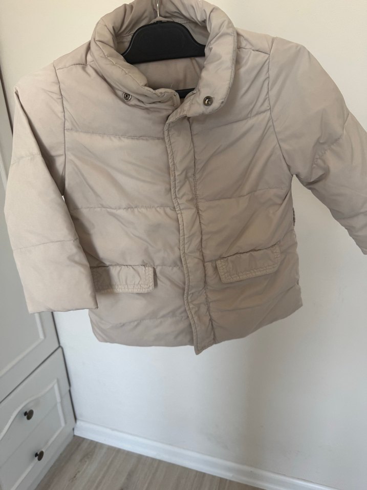 Bej Düğmeli Kız Montu - Görsel 3