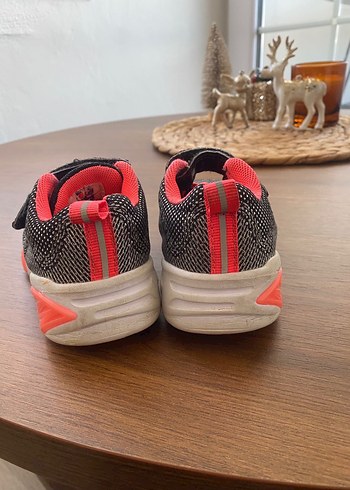 Spor ayakkabı - Görsel 3