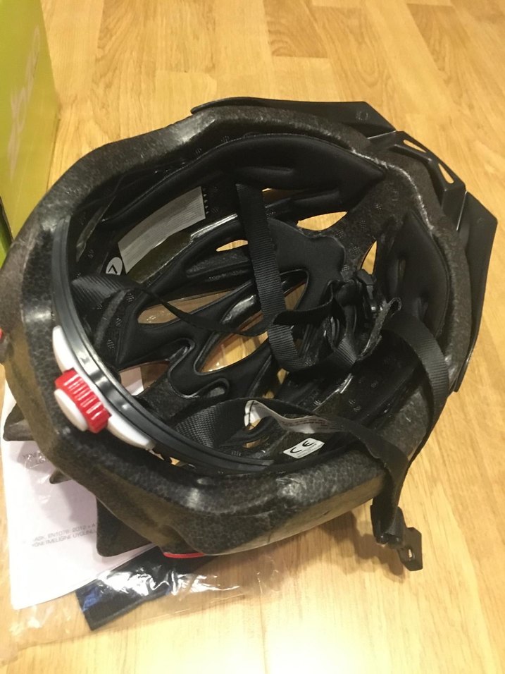 Kırmızı Siyah  bisiklet kaskı zozo  marka L beden - Görsel 2