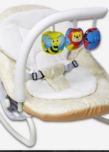 Renkli Oyuncaklı Beyaz Bebek Beşiği