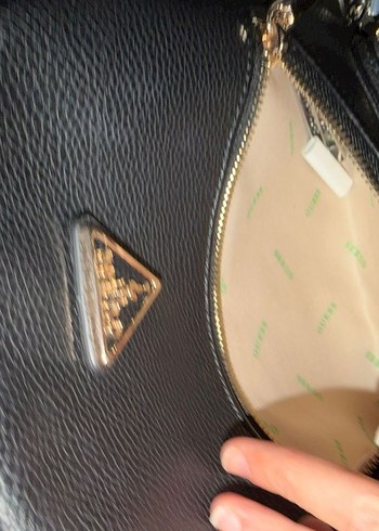 Siyah Parlak Deri Kadın Sırt Çantası - Görsel 2