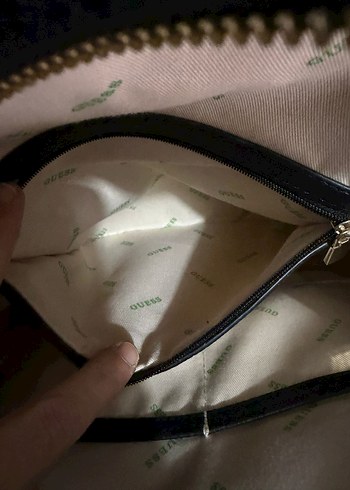 Siyah Parlak Deri Kadın Sırt Çantası - Görsel 6