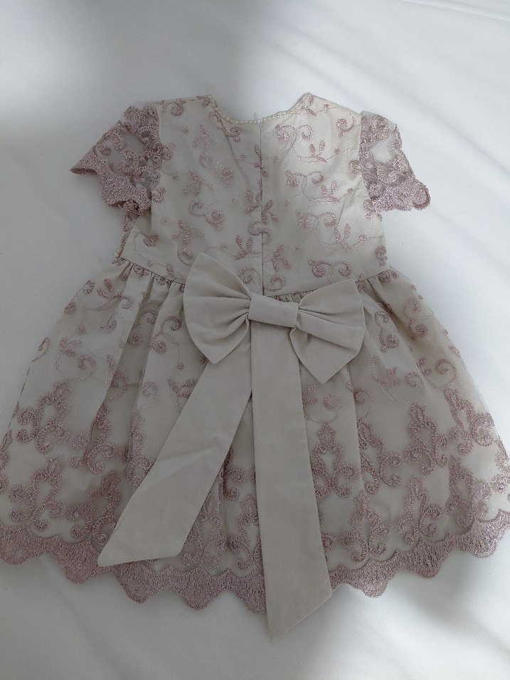 Kız Çocuk Bej Dantel Nakışlı Klasik Elbise - Görsel 3