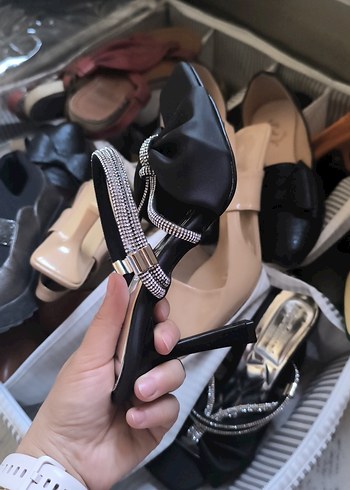 Diğer Siyah Parlak Yılan Desenli Stiletto Topuklu