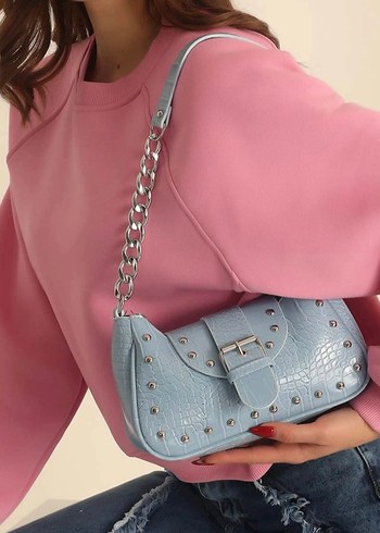 Diğer Zincir Detaylı Pastel Mavi Yılan Desenli Denim Çanta