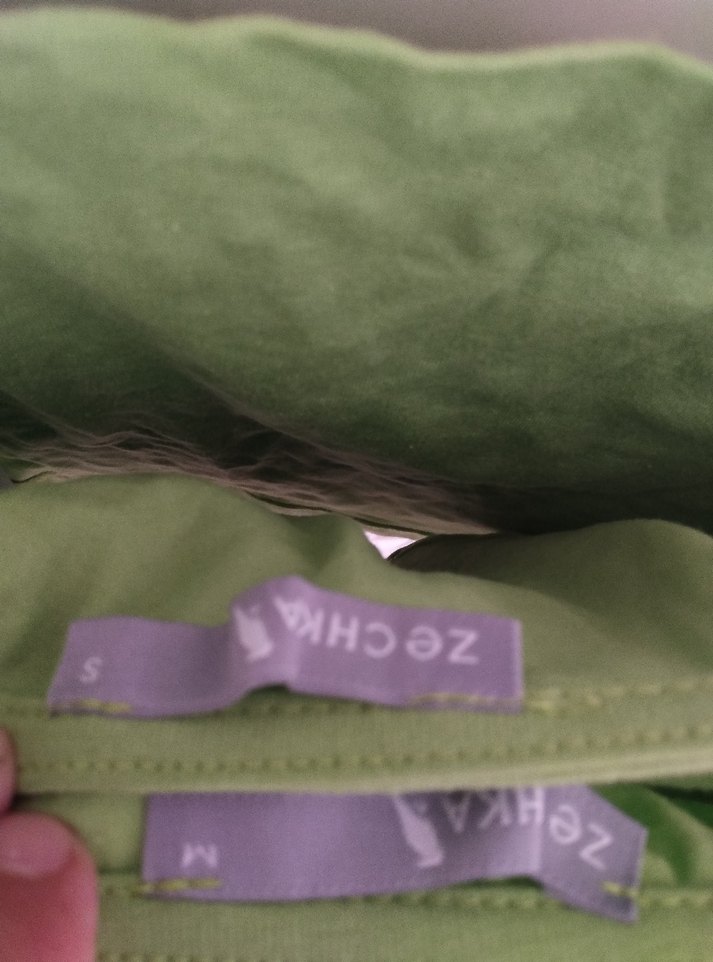 Yeşil İnce Askılı Kısa Kadın Atlet - Görsel 3