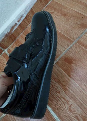 Koyu Siyahönü cırt cırtlı Erkek Çocuk Özel Ayakkabı - Görsel 2