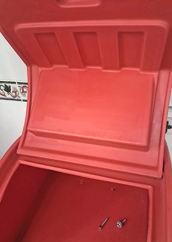 Kırmızı Kapaklı MOTORSİKLET çantası - Görsel 4