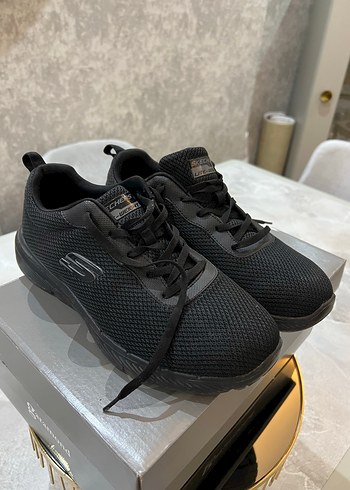 Skechers 41