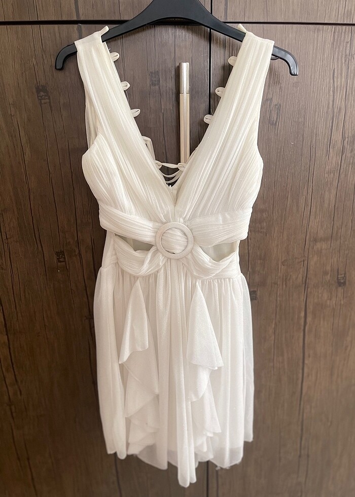 Beyaz elbise - Görsel 2