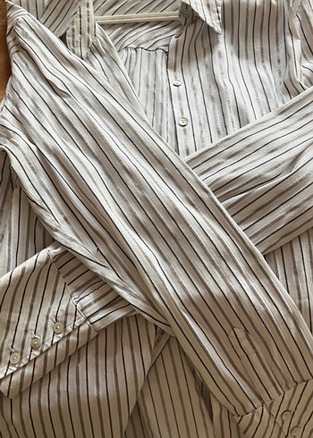 Düğmeli Bej Çizgili Keten Gömlek - Görsel 2