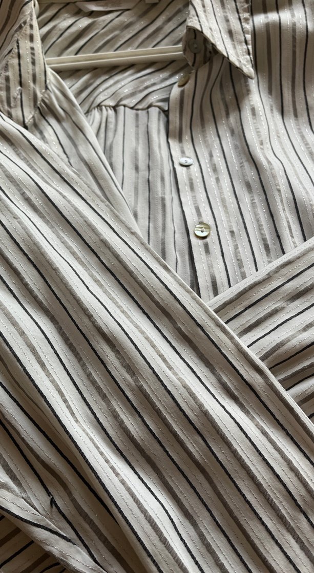 Düğmeli Bej Çizgili Keten Gömlek - Görsel 3