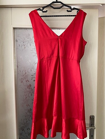 Kısa saten abiye - Görsel 3