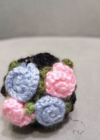 Renkli Örgü Kadın Anahtarlık - Görsel 2