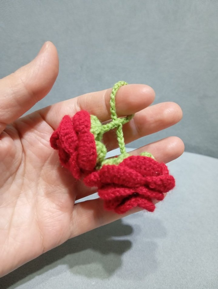 Kırmızı Örgü anahtarlık - Görsel 2