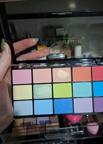 Revolution Makeup Revolution Renkli Far Paleti